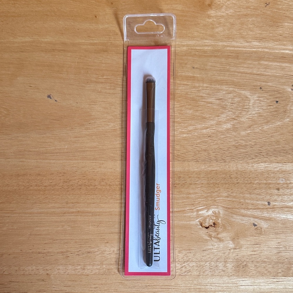 Ulta Beauty Smudger Brush